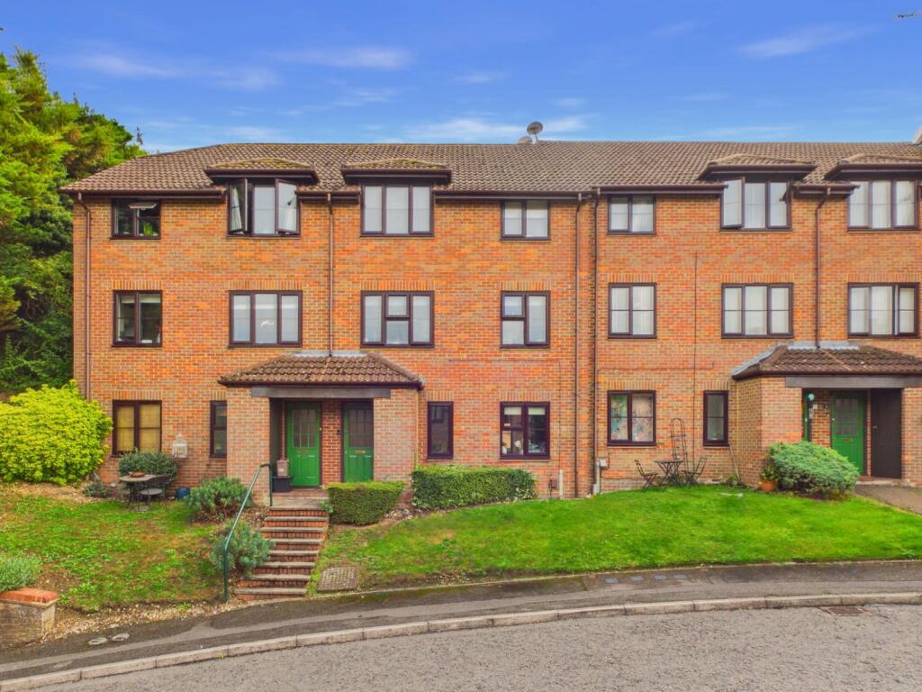 Main image of property: Stoney Grove, Chesham, Buckinghamshire, HP5