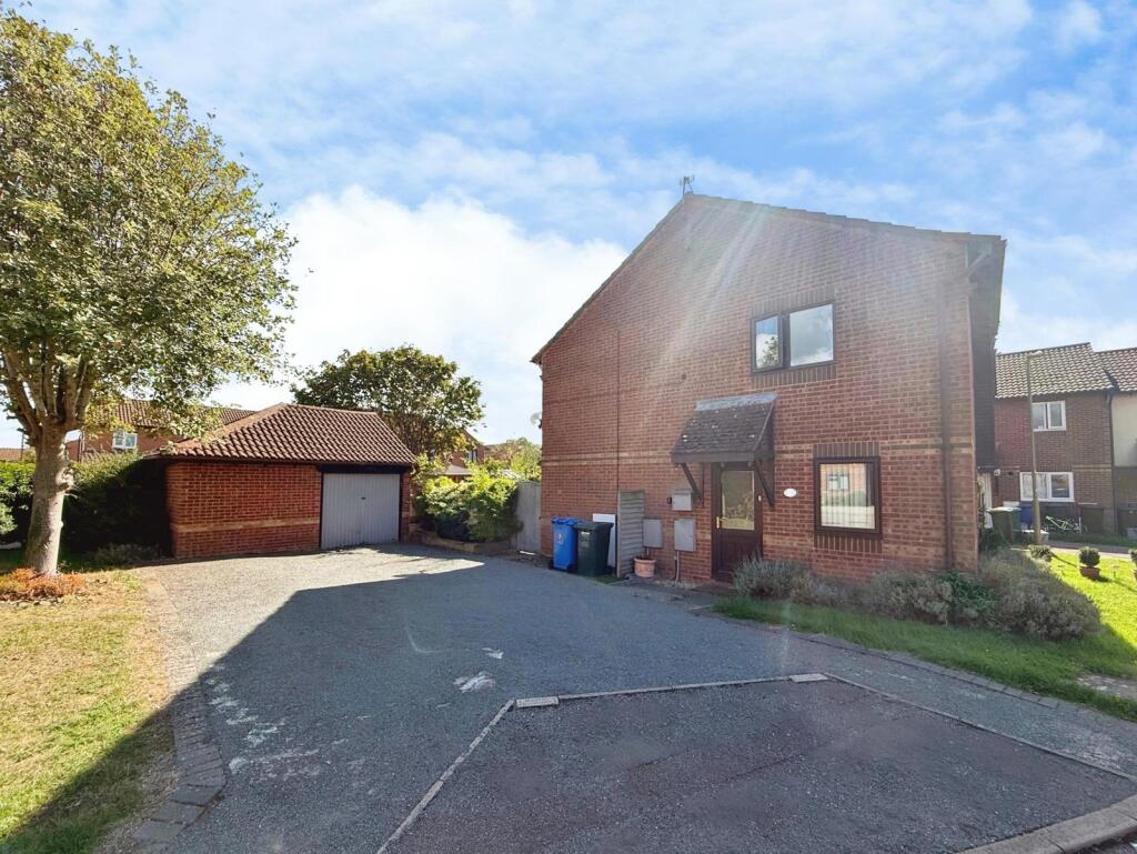 Main image of property: Chestnut End, Bicester, Oxfordshire