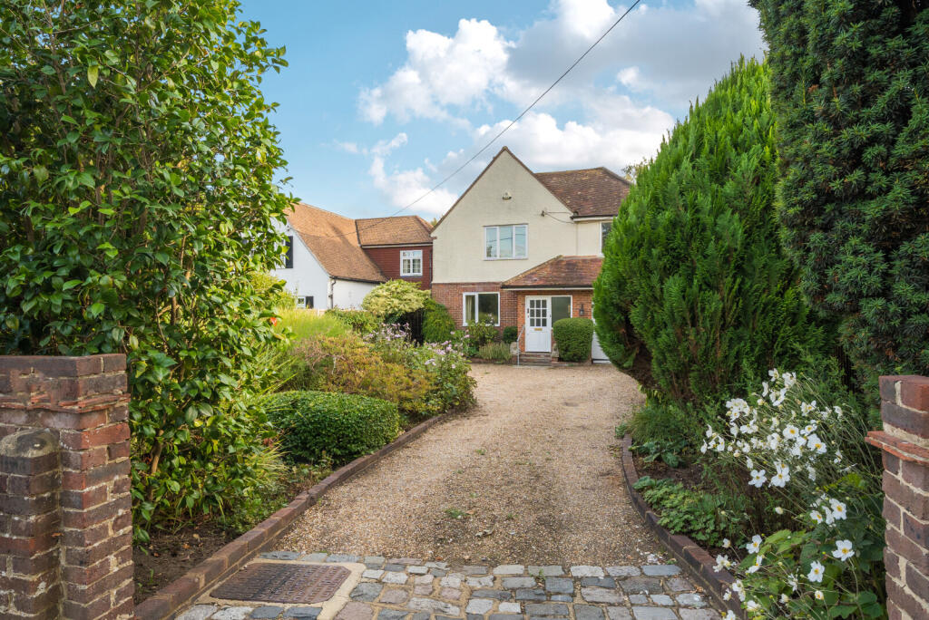 Main image of property: Chertsey Road, Chobham, GU24
