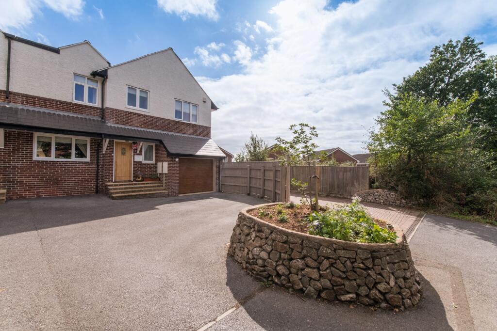 Main image of property: The Maldens, Exmouth