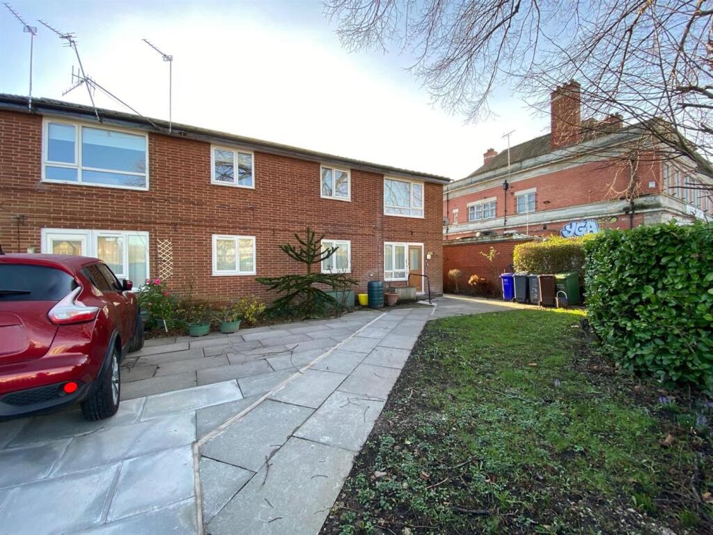 Main image of property: Mauldeth Road West, Chorlton Cum Hardy, Manchester