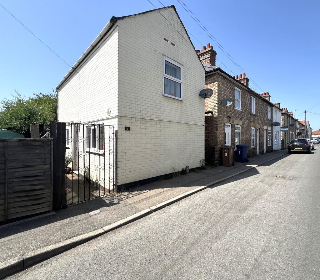 Main image of property: Burnsfield Street, Chatteris, Cambs, PE16 6ES