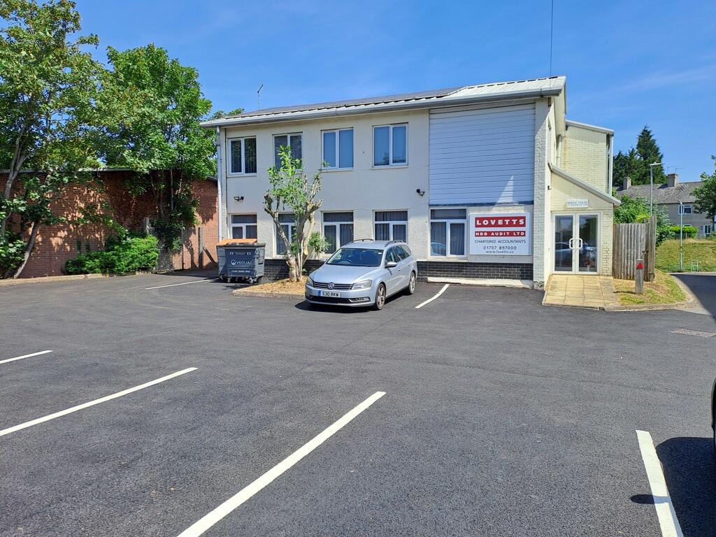 Main image of property: Bridge House, 25 Fiddlebridge Lane, Hatfield, Hertfordshire, AL10 0SP