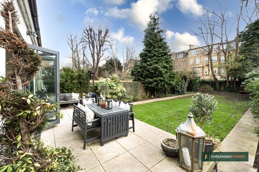 Main image of property: Brondesbury Road, Queens Park, London