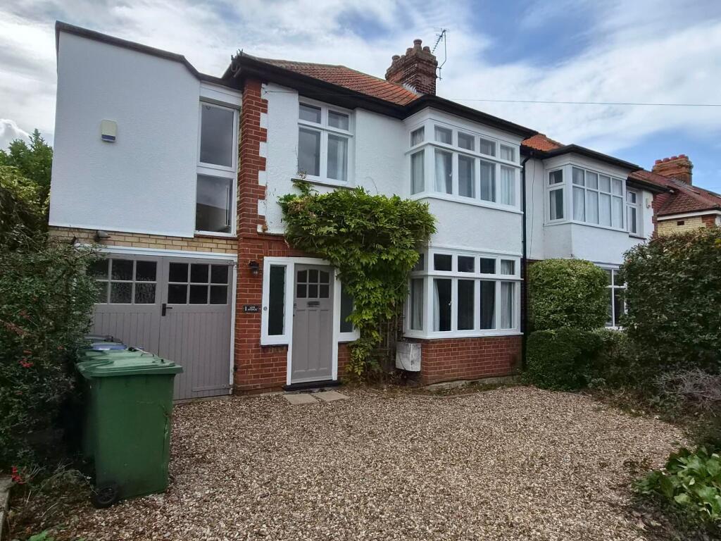 Main image of property: Leys Avenue, Cambridge, CB4