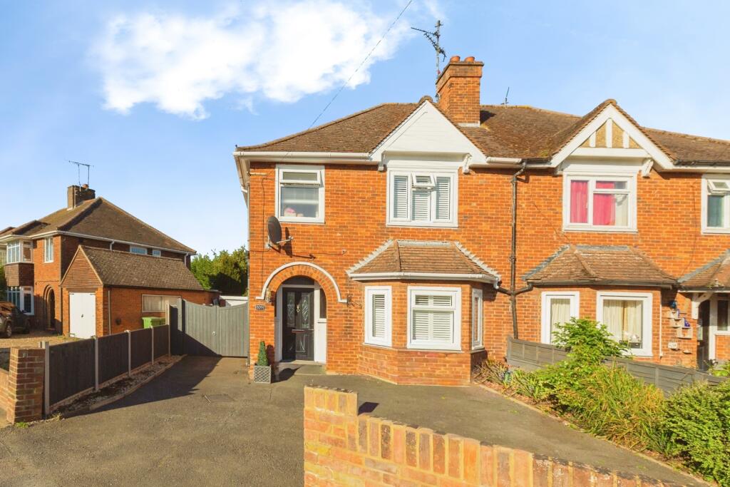 Main image of property: Mandeville Road, Aylesbury, Buckinghamshire, HP21