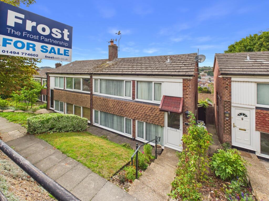Main image of property: Broadlands Avenue, Chesham, Buckinghamshire, HP5