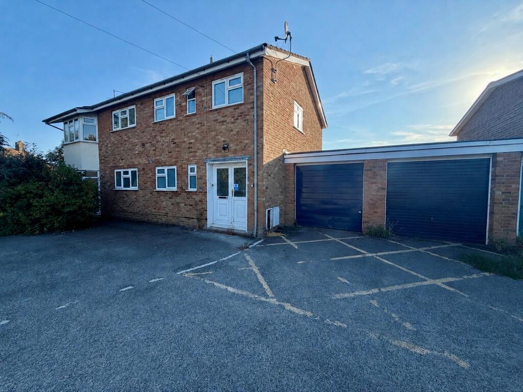 Main image of property: Eskdale Road, Stoke Mandeville, Aylesbury