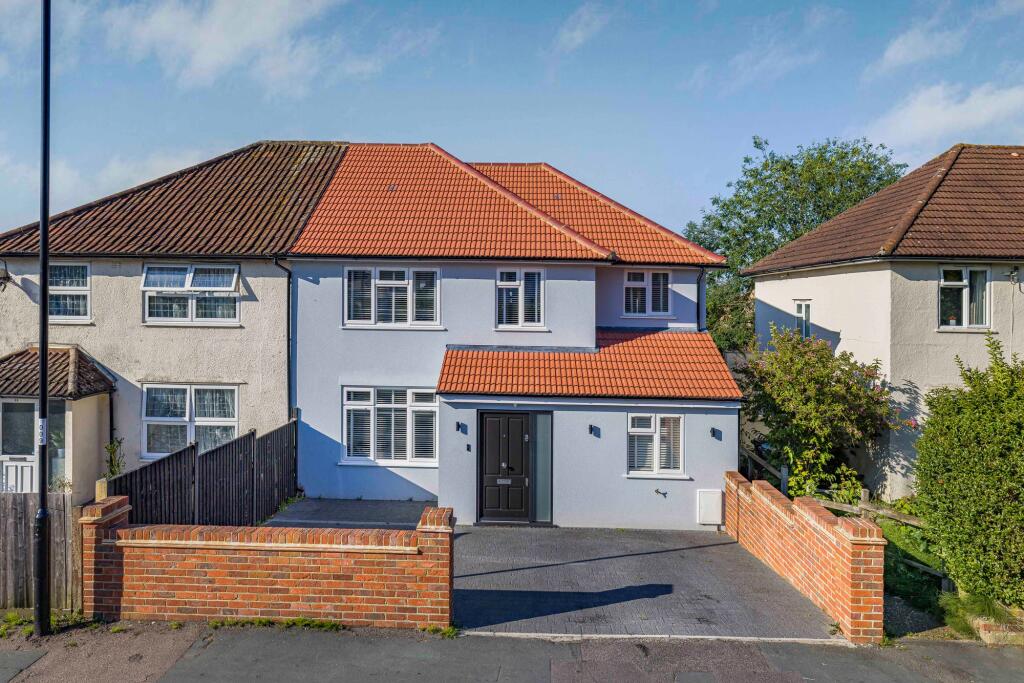 Main image of property: Farnborough Avenue, South Croydon, CR2
