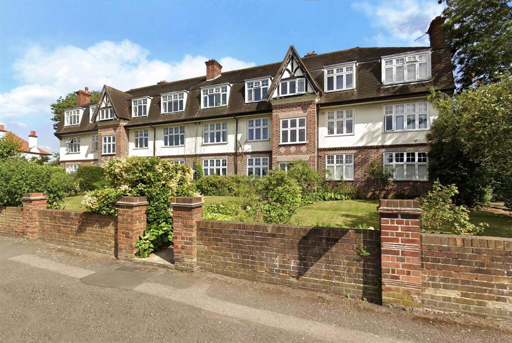 Main image of property: Portsmouth Road, Surbiton
