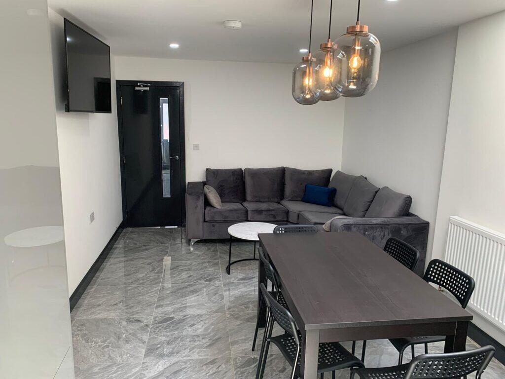 Main image of property: Gleave Road, Birmingham