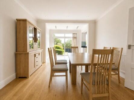 Main image of property: Cissbury Ring South, Woodside Park, N12