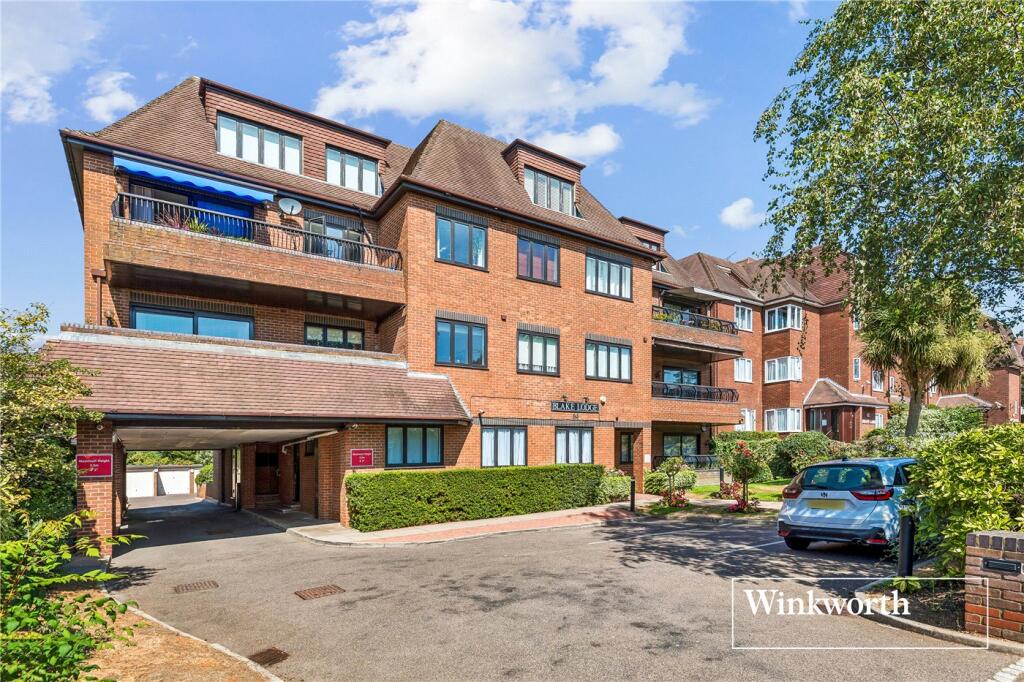 Main image of property: Hendon Lane, London, N3