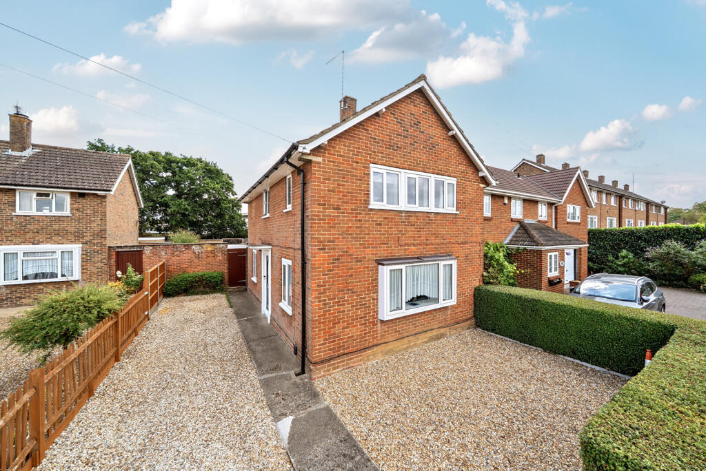 Main image of property: Sundridge Road, Woking, GU22