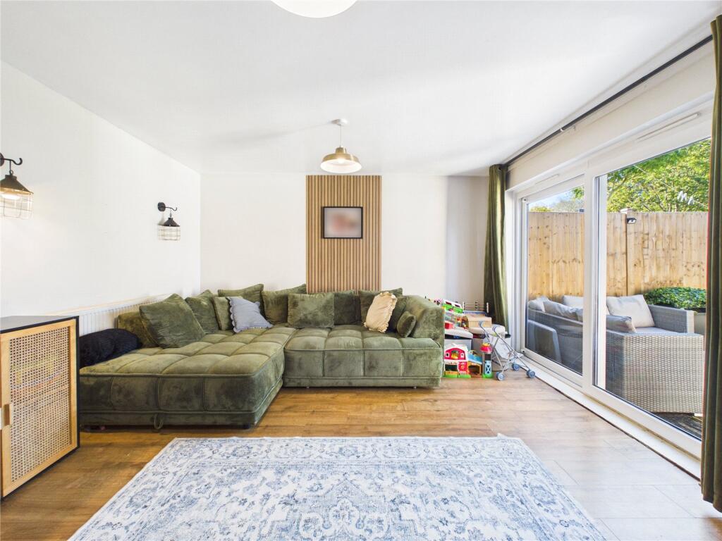 Main image of property: Pinkhams Twist, Bristol, BS14