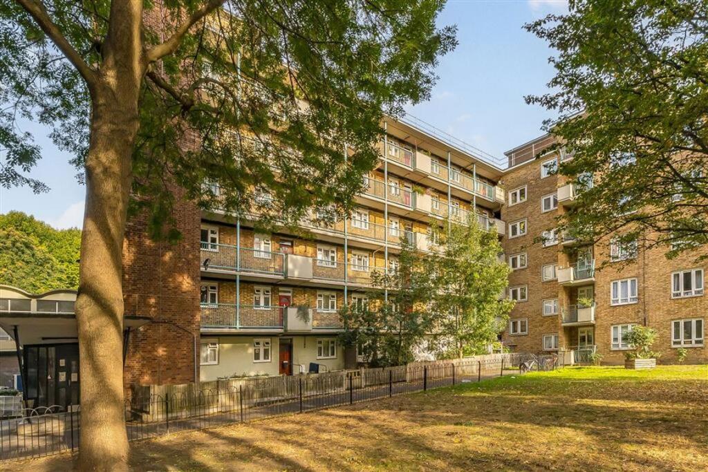 Main image of property: Sewardstone Road, Victoria Park