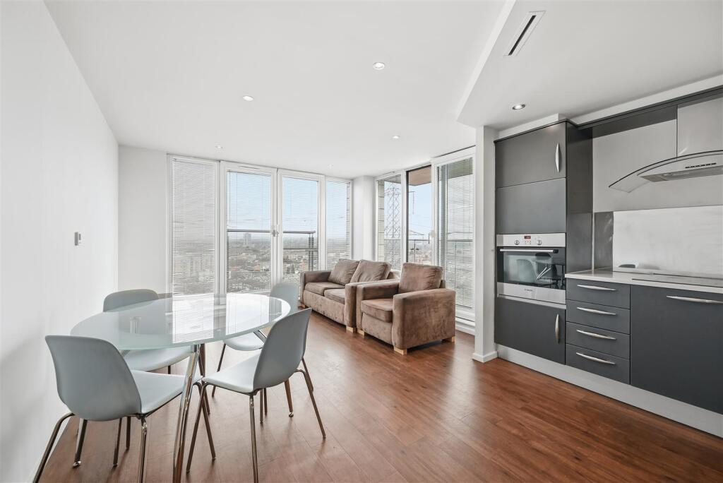 Main image of property: The Oxygen Apartments, Royal Victoria Dock
