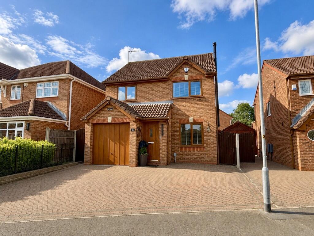 Main image of property: Challum Drive, Chadderton, Oldham, Greater Manchester, OL9