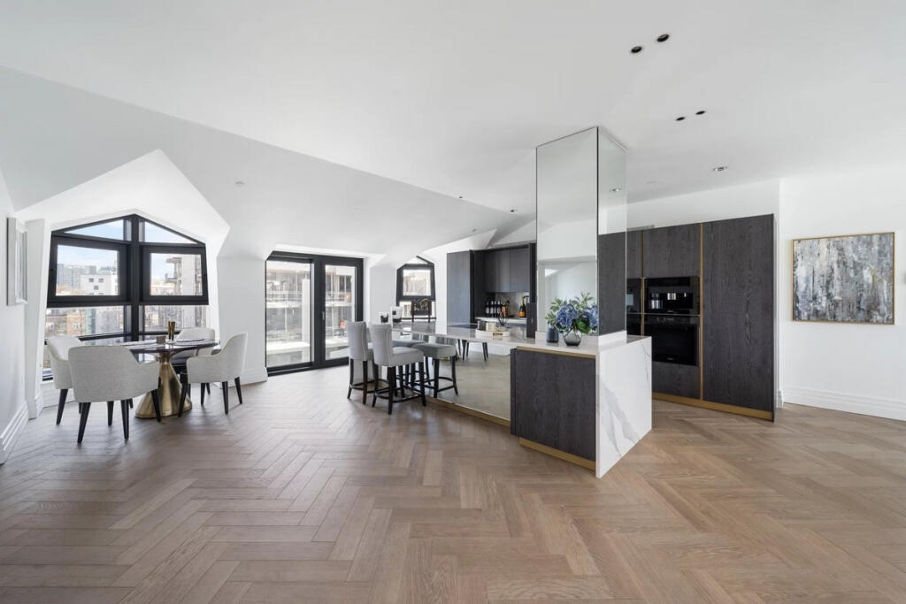 Main image of property: Kensington Gardens Square, Bayswater, W2