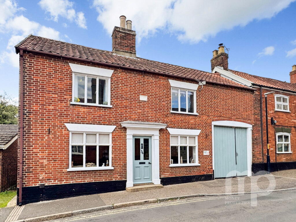 Main image of property: Period Property with a wealth of original features, Damgate Street, Wymondham, NR18