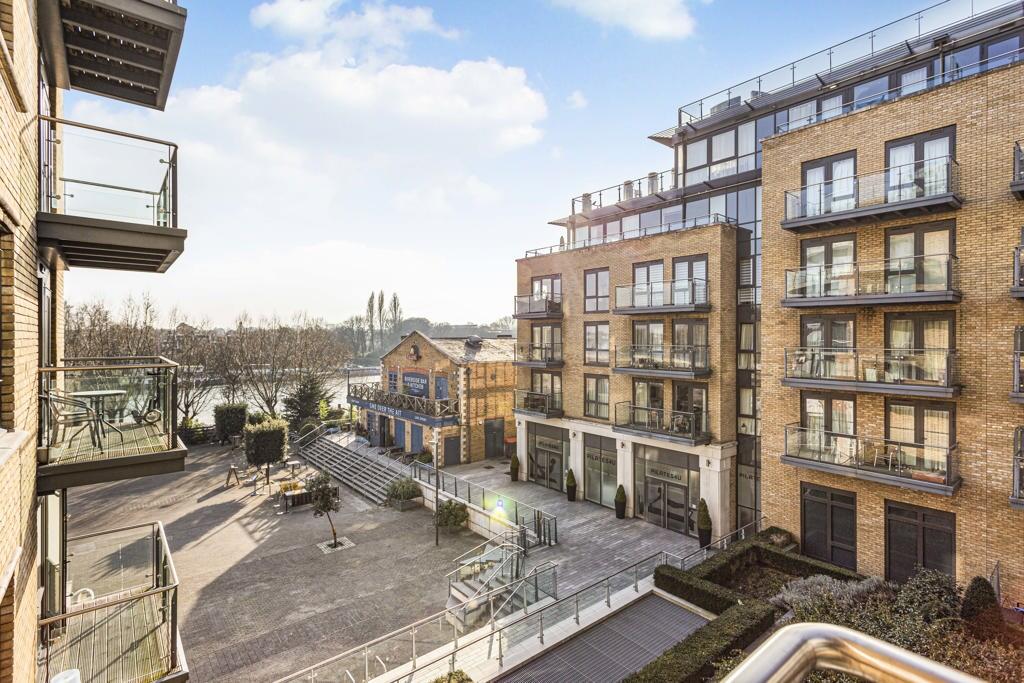 Main image of property: Kew Bridge Road, Brentford, TW8