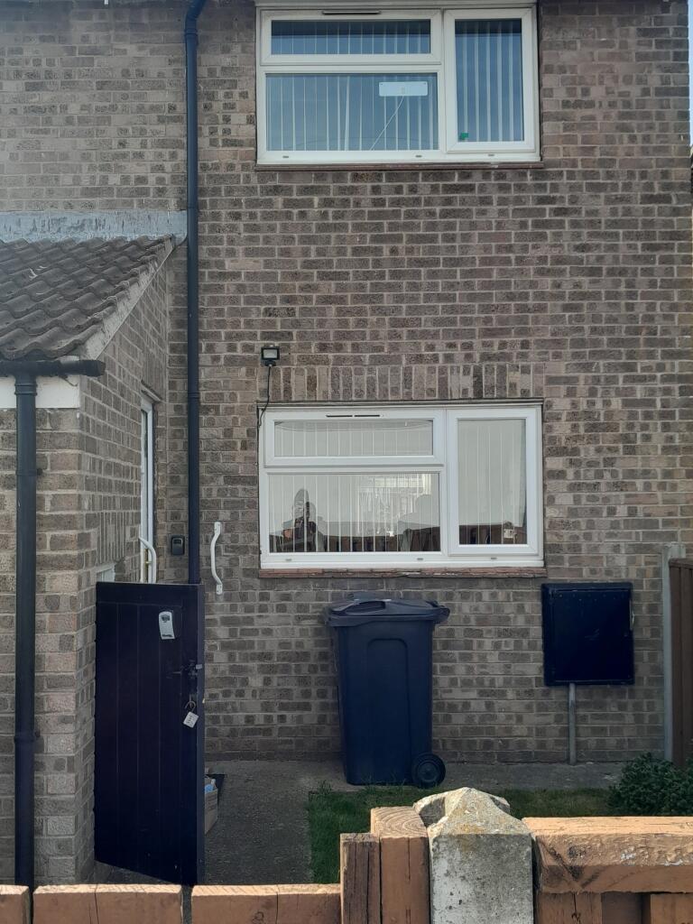 Main image of property: Woolsthorpe Grove, Kingston Upon Hull, City Of Kingston Upon Hull