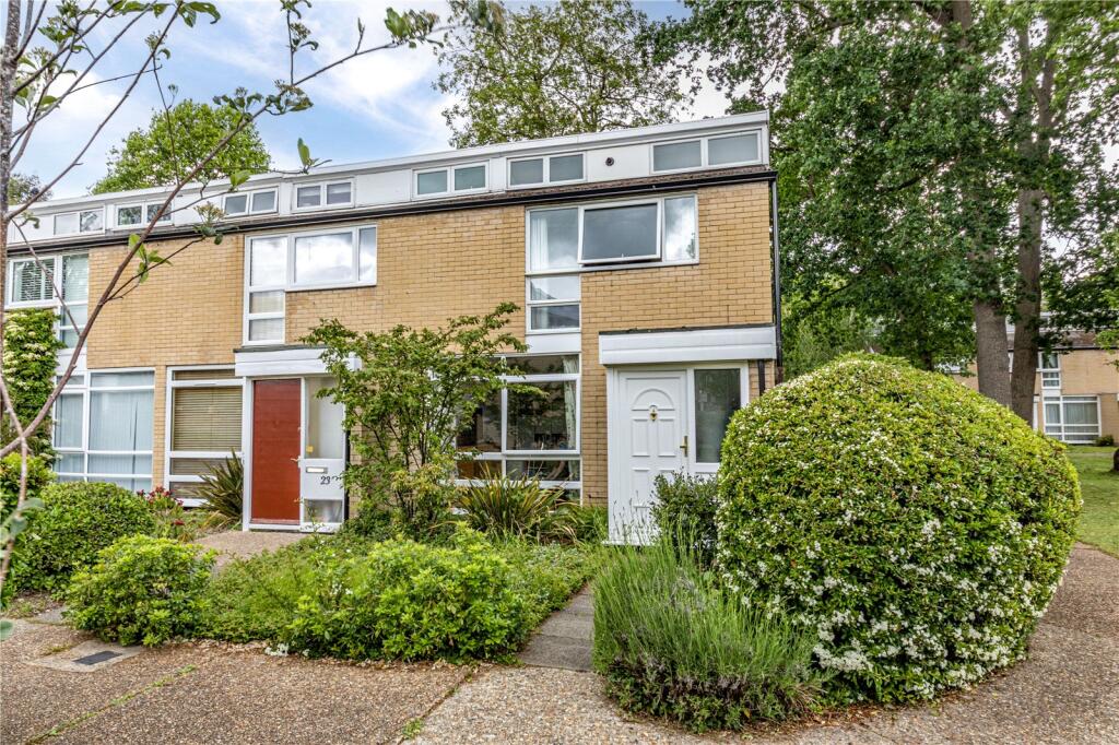 Main image of property: Weymede, Byfleet, West Byfleet, Surrey, KT14