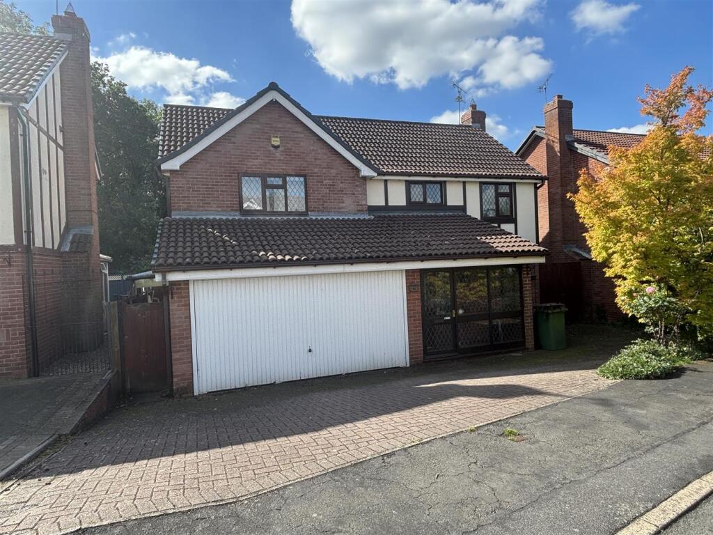Main image of property: Peartree Close, Glenfield, Leics