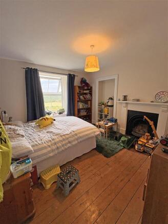 BEDROOM 3