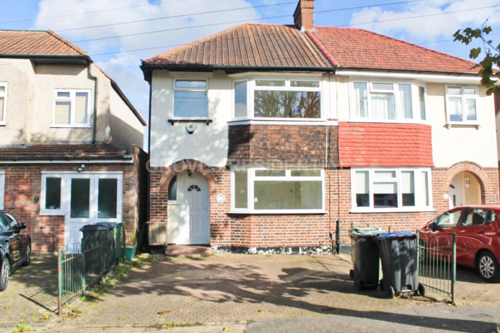 Main image of property: South Park Grove, New Malden