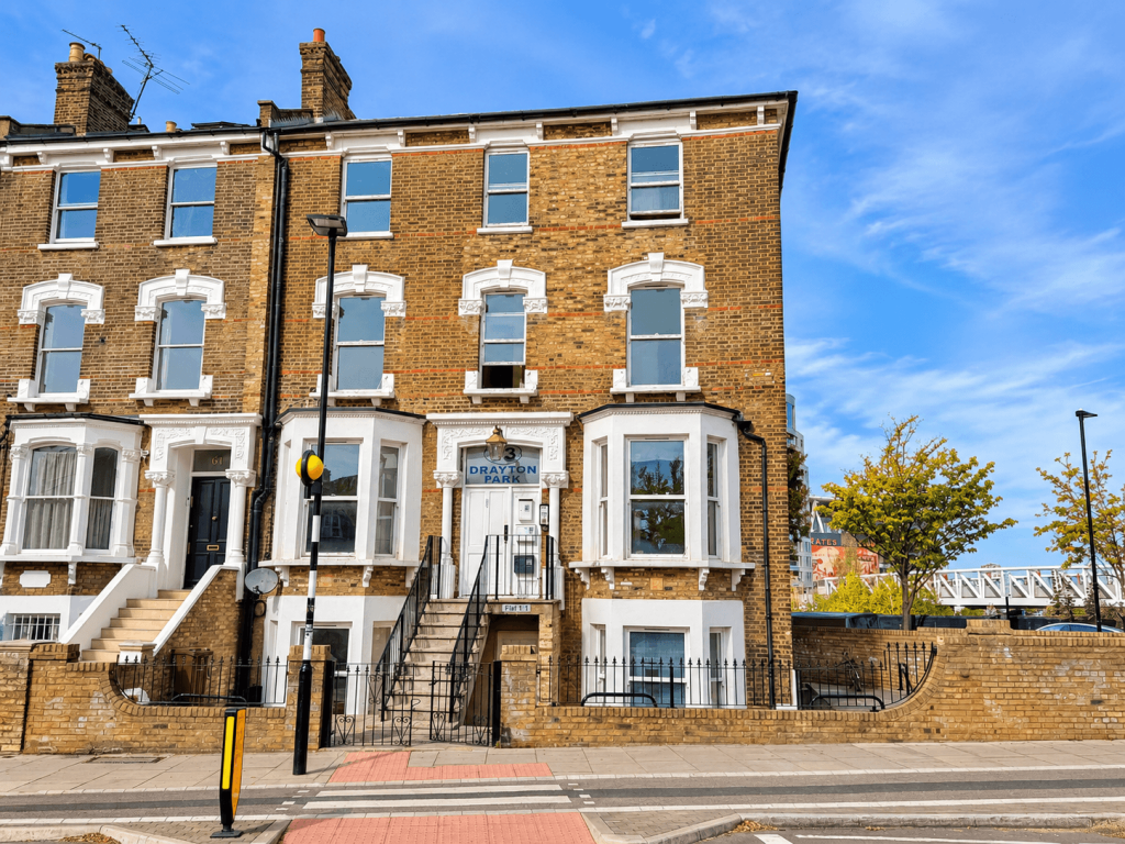 Main image of property: Drayton Park, N5