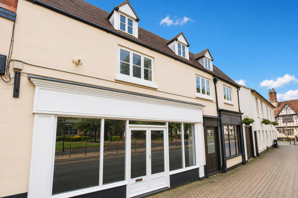 Main image of property: High Street, Southam, CV47 0HA