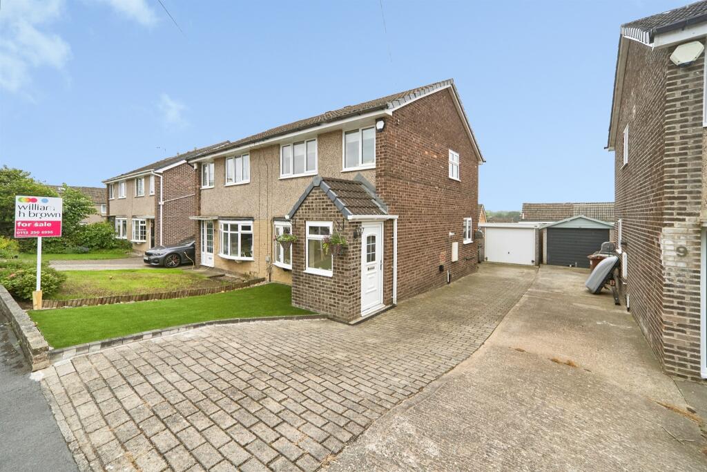 Main image of property: Highlea Close, Yeadon, Leeds