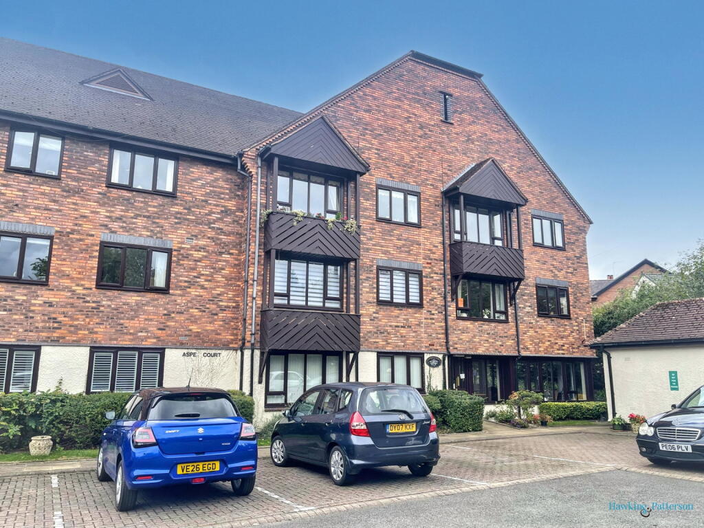 Main image of property: Aspen Court Chestnut Walk, Henley-in-arden, B95 5GP