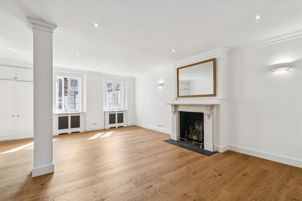 Main image of property: Pont Street Mews, Knightsbridge, SW1X