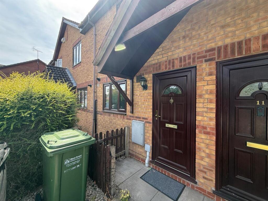 Main image of property: Tabbs Gardens, Kidderminster