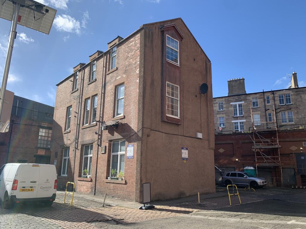 Main image of property: Patriothall, Edinburgh, EH3 5AY