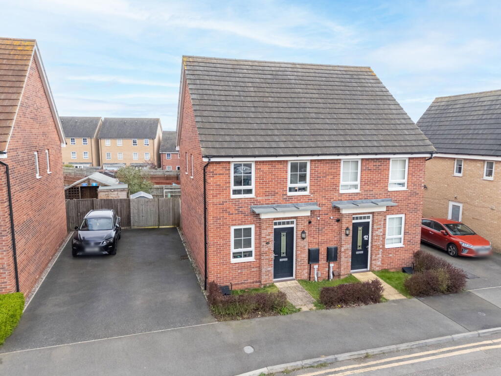 Main image of property: Talbot Road North, Wellingborough, NN8 1SF