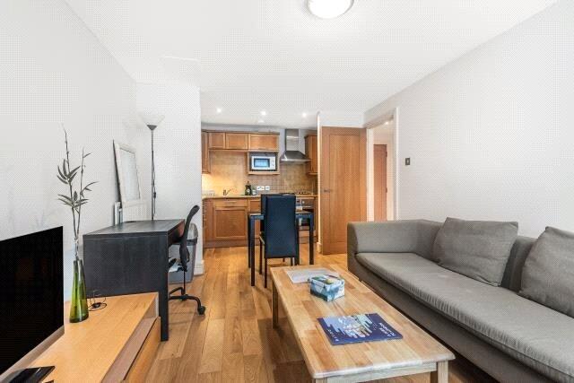 Main image of property: Queensway, London