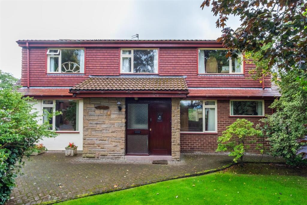 Main image of property: Greenways, Tarleton, Preston