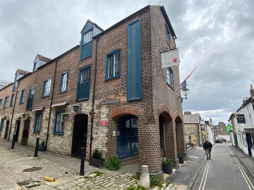 Main image of property: 31 Durngate Street, Dorchester