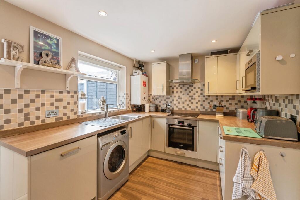 Main image of property: Wheatear Place, Billericay, Essex, CM11