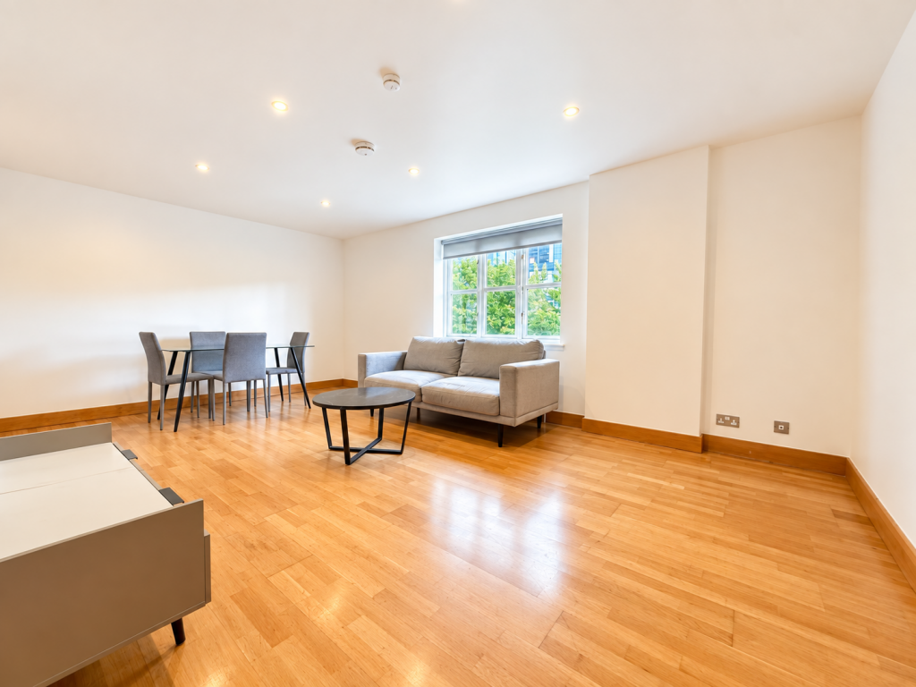 Main image of property: Kingsley Mews, London, E1W