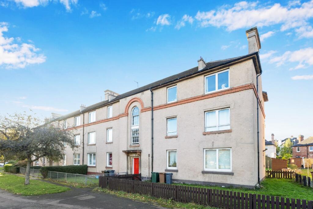 Main image of property: 11/3 Northfield Road, Edinburgh, EH8 7PW