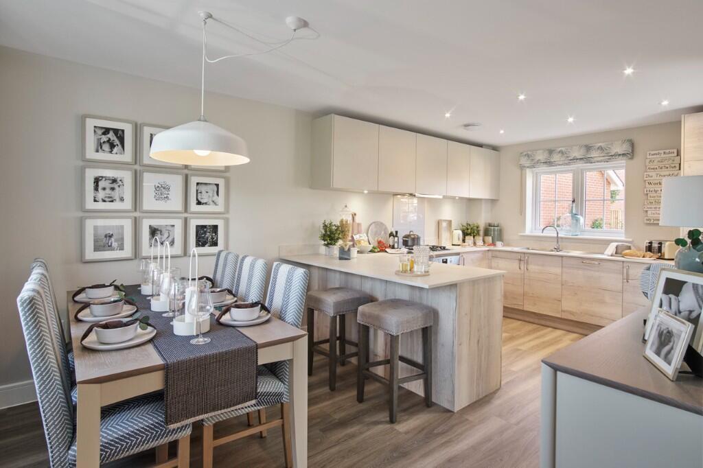 Main image of property: 1 Du Maurier Lane,
Tattenhoe Park,
Milton Keynes, Buckinghamshire,
MK4 4RF