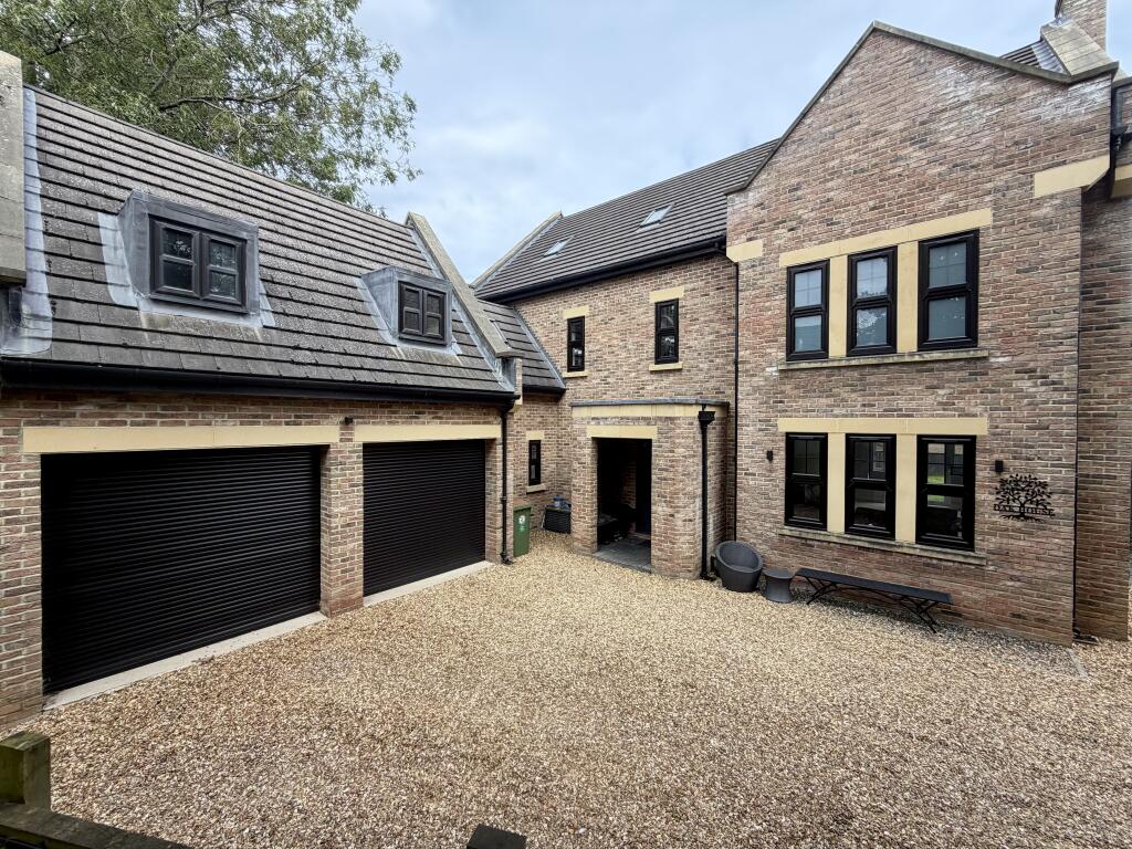 Main image of property: Oak House,Stokesley Road, Guisborough, North Yorkshire, TS14