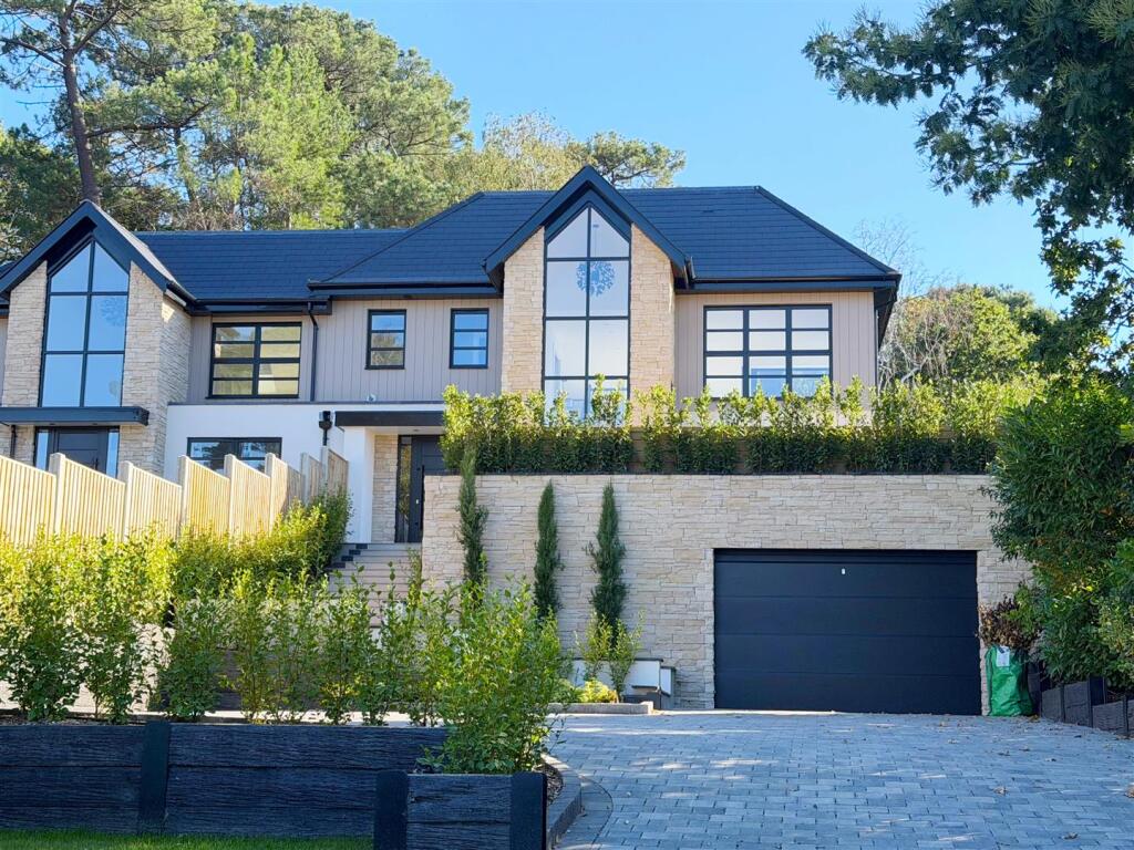 Main image of property: Elgin Road, Lilliput