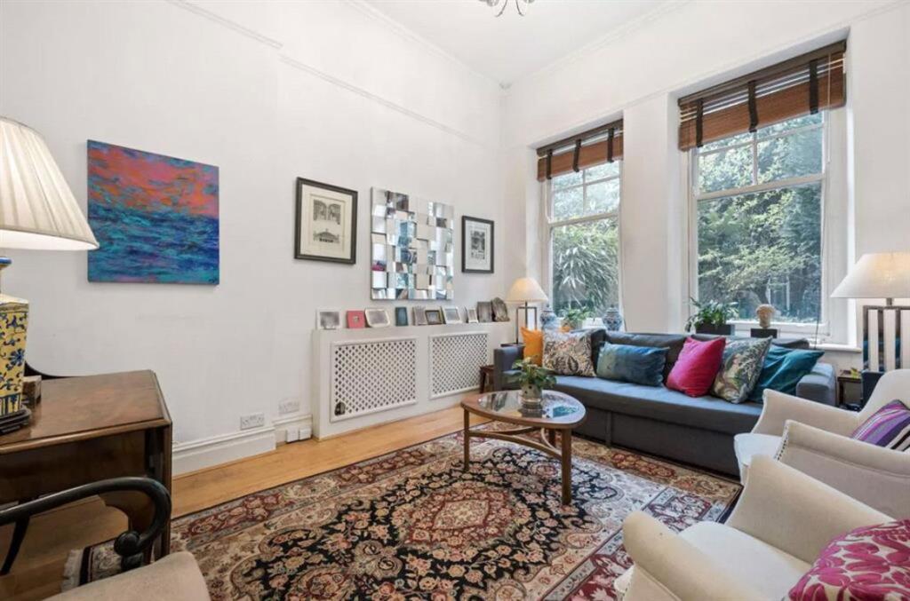 Main image of property: Kings Road, London