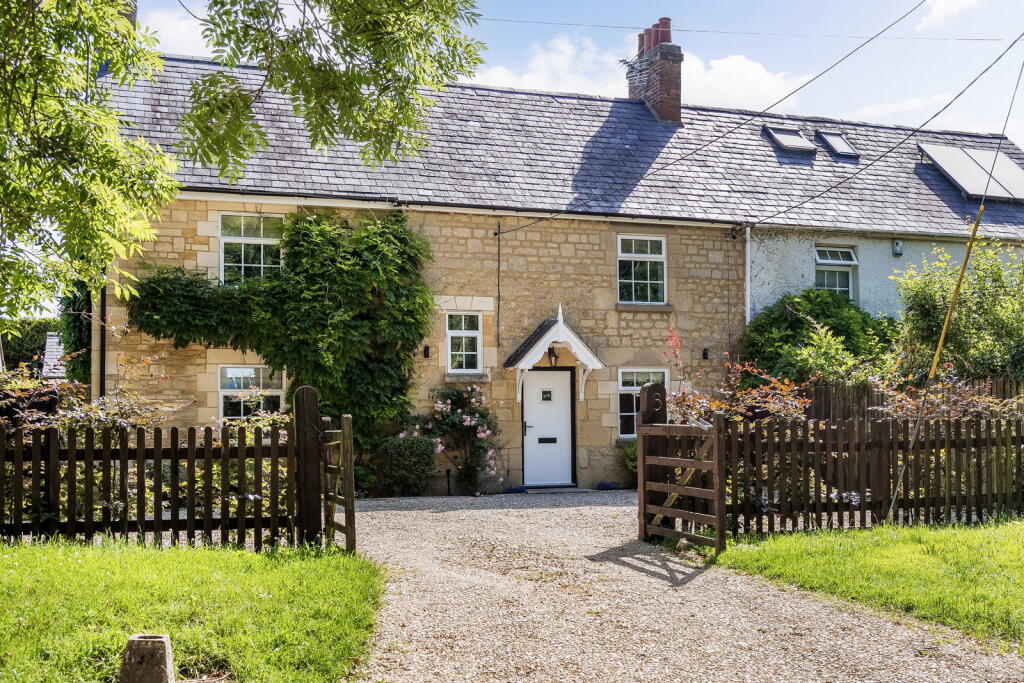 Main image of property: Waterperry Common, Oxfordshire, OX33