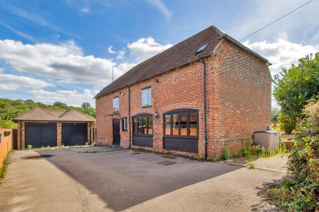 Main image of property: Thong Lane, Shorne, Kent, DA12